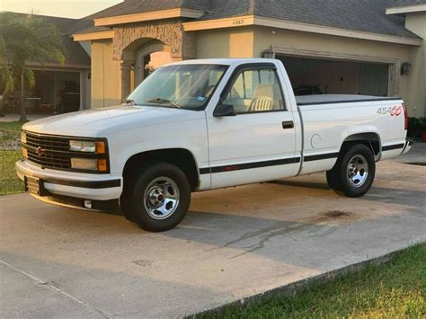 1992 Chevrolet 454 SS Truck | New Old Cars