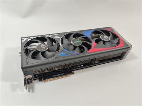 RTX 4090 wraca do Chin w wersji Dragon i z innym GPU. Tak się omija ...
