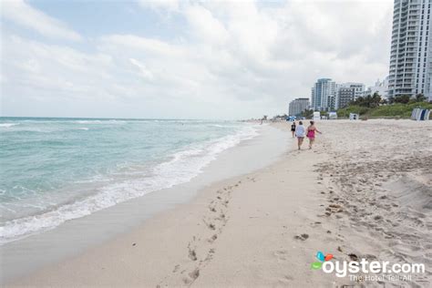 Holiday Inn Miami Beach Review: What To REALLY Expect If You Stay