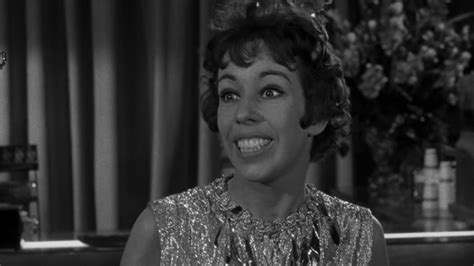 Por que Rod Serling pediu desculpas a Carol Burnett após seu episódio