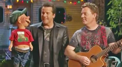 Jeff Dunham's Redneck Puppet Bubba J Sings Christmas Carol About His ...