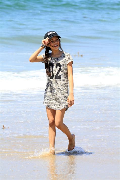 Aug 20 Out In Manhattan Beach 004 Jenna Ortega World Photo Gallery