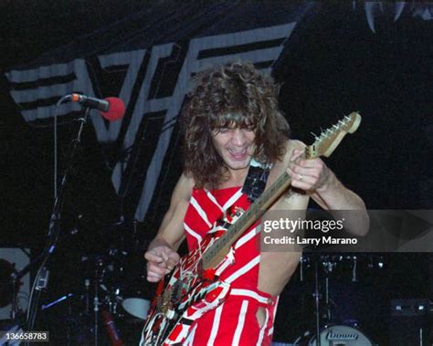 Eddie Van Halen 1982 Photos And Premium High Res Pictures Getty Images