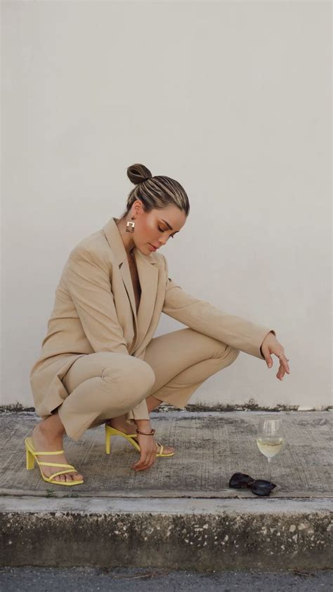 Traje Nude O Piel Imagenes Cortes De Pelo Foto Fotograf A