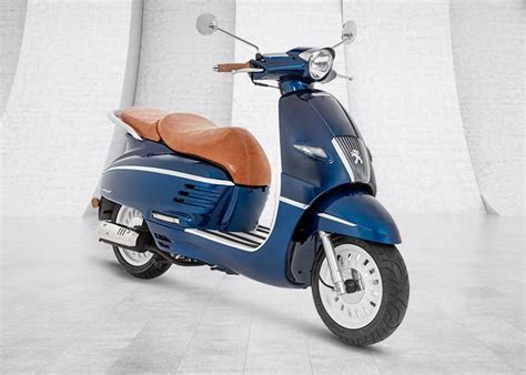 Motorrad Vergleich Peugeot Django 125 ABS 2023 Vs Lambretta V200