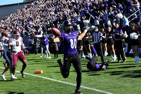 Undefeated Holy Cross Football Team Earns No 8 Seed And First Round