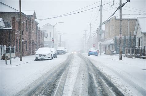 St. Louis' First Real Snow of the Winter Sure Is Pretty [PHOTOS]