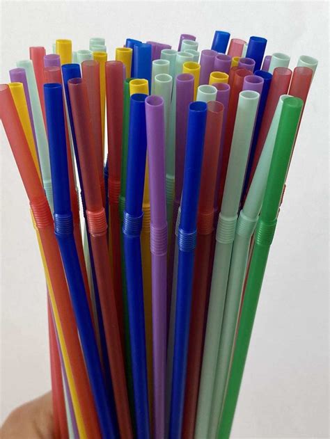 Xingzhengyuan Factory Supply Varied Bendy Straw in Beer Water Bottle ...