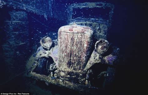 People and Places: TRUK: Ghostly ocean-floor graveyard of hundreds of ...