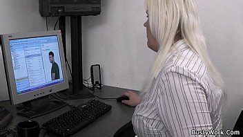 Rubia Secretaria Mamada Y Follada En El Trabajo XVIDEOS