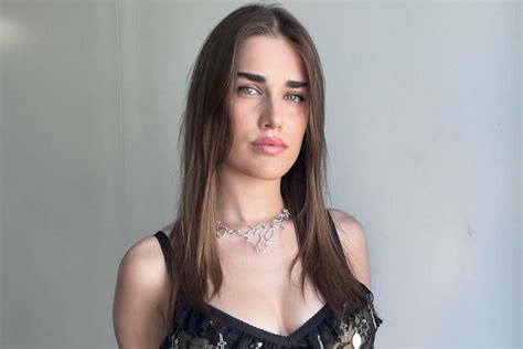 Com'è Diamanti Grezzi, la canzone di Clara a Sanremo 2024?