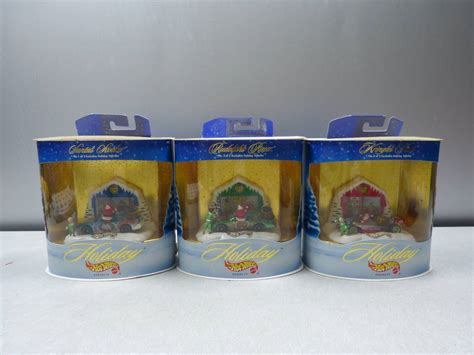 Lot 20 Set Of 3 Holiday Hot Wheels Exclusive Holiday Vehicles As Shown See Description