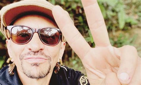 Roco Pachukote Vocalista De La Maldita Vecindad Es Hospitalizado