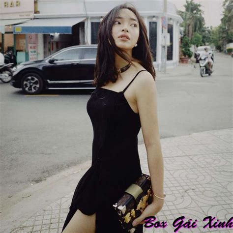 Hình ảnh Châu Bùi xinh đẹp sexy bikini update mới nhất