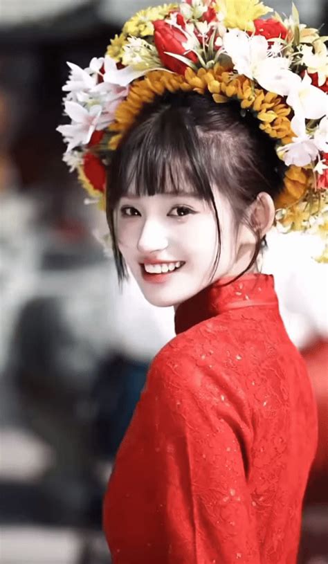 Hot girl gây sốt MXH vì khoảnh khắc giống Trịnh Sảng có người lại nhìn ra Kim Ji Won