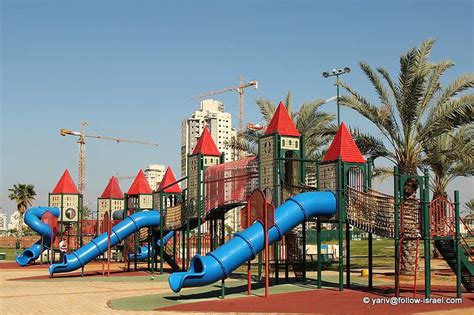 Israel in photos: Petah Tikva: "Uzi Hitman Playground"