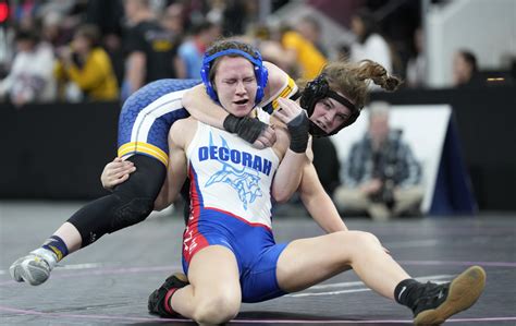 Day 1 of Iowa girls state wrestling in the books - Scorebook Live