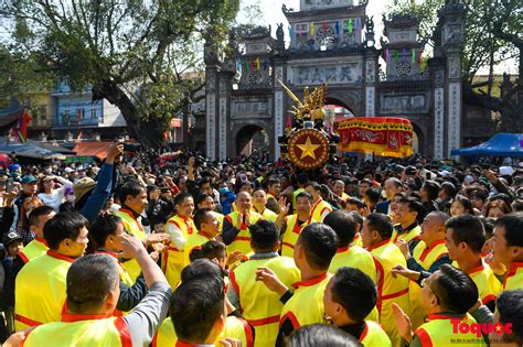 Làng Đồng Kỵ Bắc Ninh tưng bừng rước đại pháo ngày mùng 4 Tết