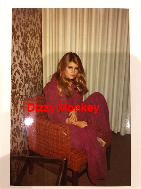 5 PHOTO SET OF LISA WHELCHEL FACTS OF LIFE ORIGINAL PHOTO IN DRESSING ...