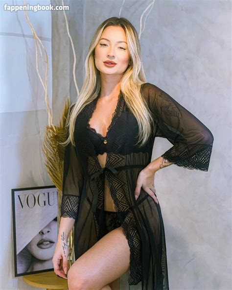 Larissa Scherrer Lawryscherrer Nude OnlyFans Leaks Fappening FappeningBook