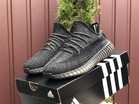 Кроссовки мужские Adidas Yeezy Boost 350 v2 черные адидас изи буст ...