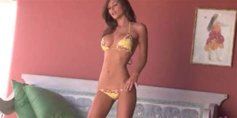 Emily Addison Heather Vandeven Naked News Tnaflix