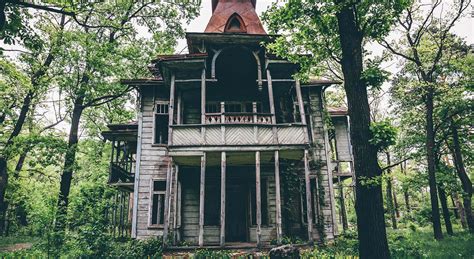 Download Haunted Mansion Pictures | Wallpapers.com