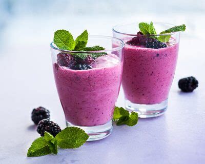 Grape Smoothie Recipe, How to make Grape Smoothie - Vaya.in