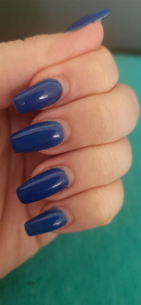 This nailsaloon logan circle manicure lasted for over four weeks 5