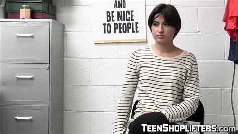 Small Tits Babe Gets Hot Sticky Creampie XNXX