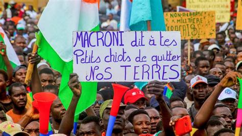 Niger Des Milliers De Personnes Manifestent à Niamey En Soutien Au