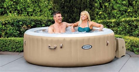 Best Portable Hot Tubs You Can Buy In 2024 (Reviews + Guide)