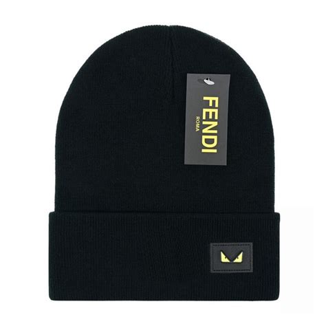Кепка Fendi - купить с доставкой по выгодным ценам в интернет-магазине ...