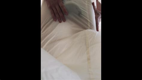 私が今まで見た中で最大のペニスで周りをだます Pornhub Gay