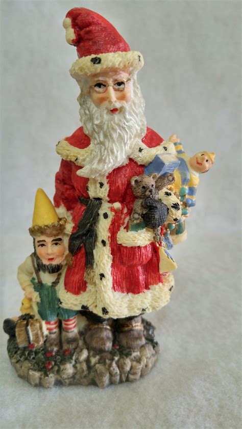 VINTAGE CHRISTMAS FIGURINE | Christmas figurines, Vintage christmas, Christmas