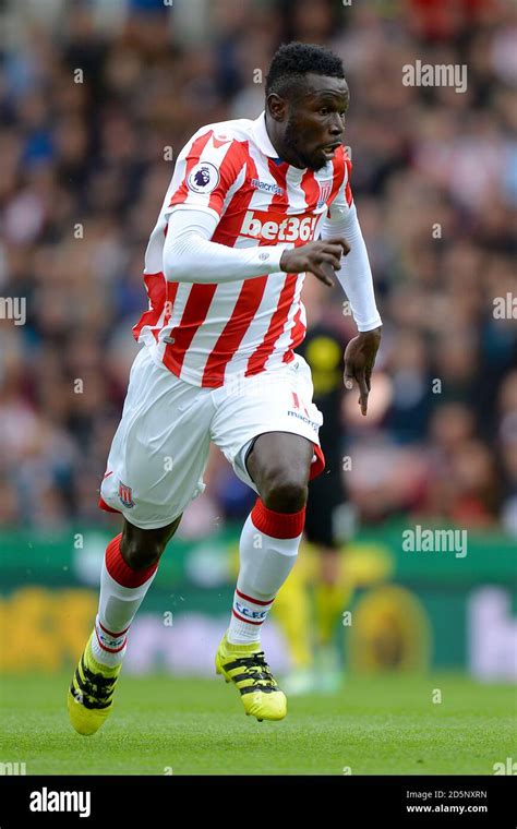 Stoke city mame diouf Banque de photographies et dimages à haute