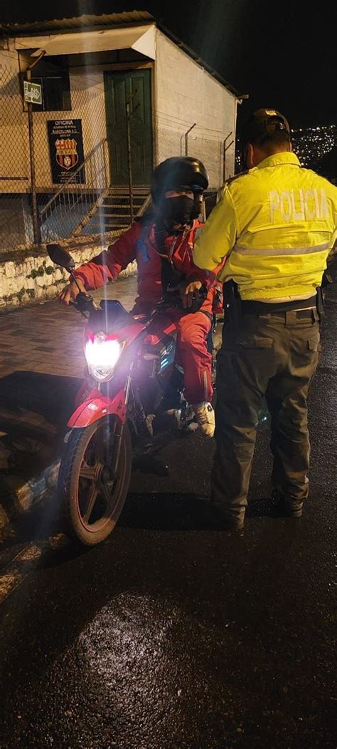 Policía Ecuador On Twitter Cuidamos De Ti 🚨 En La Noche Ejecutamos