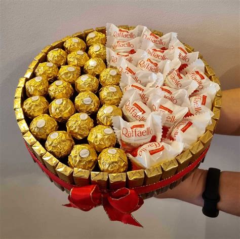 Tort Z Czekoladek Merci Ferrero Rocher Raffaello Pawonk W Olx Pl