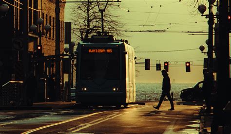 POV Street Photography During Golden Hour in Seattle | Erick Ramirez ...