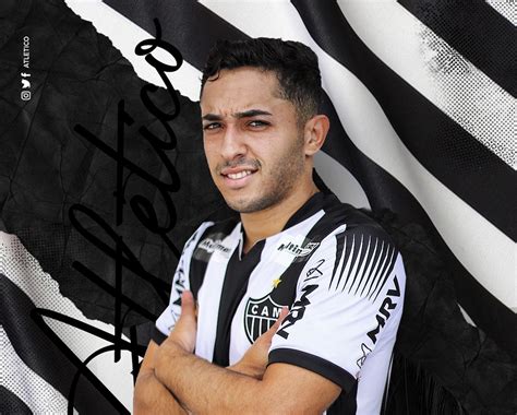 Léo Sena é reforço para o meio campo Clube Atlético Mineiro