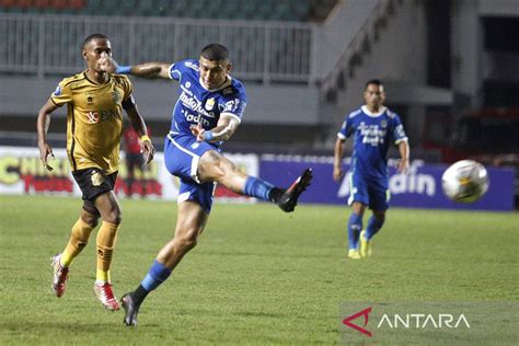 Persib Bandung Amankan Kemenangan Tipis Atas Bhayangkara Fc Antara News