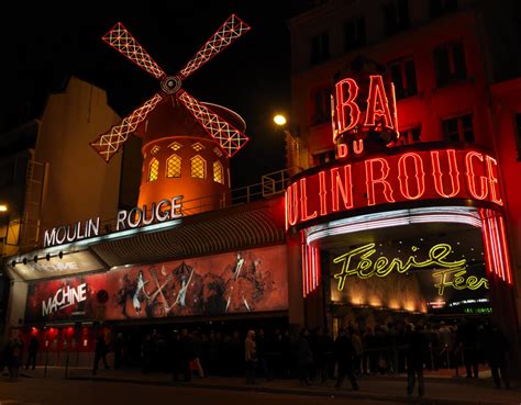 Moulin Rouge Paris Ticket Hotel Aovo