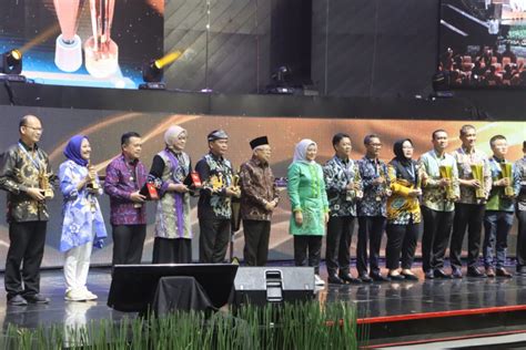 Pemprov Kaltim Raih Naker Award 2023 Kategori Pembina Produktivitas