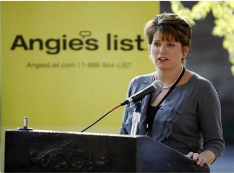 Angie Hicks, Massive Net worth At 44; Supportive Husband & Family