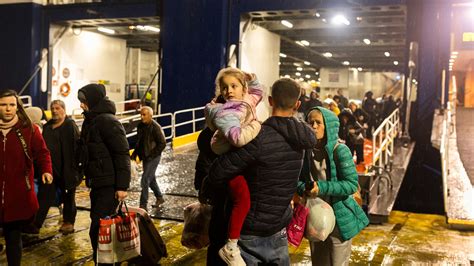 Salidas masivas en la isla de Santorini por el temor a un gran terremoto
