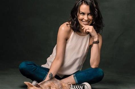 Heboh Foto Sophia Latjuba Pakai Bikini Merah Seksi Bolong Bolong Netizen Astaga Kenapa Mesti