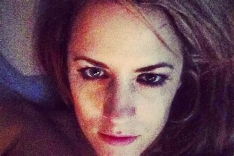 Caroline Flack Posts Sexy Intimate Bedroom Selfie And Looks Super Hot Mirror Online