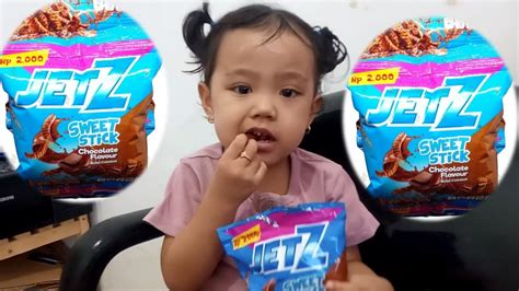 Snack JetZ Sweet Stick Cokelat Camilan Manis Yang Menggugah Selera