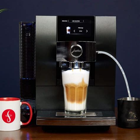 Jura Z10 Kaffeevollautomat Test 2025: Das Beste aus der Bohne