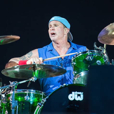 Chad Smith do Red Hot Chili Peppers dá detalhes de shows no Brasil